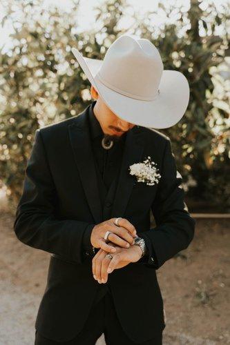 mobile - carousel-hero-element image-1